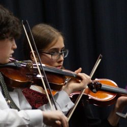 2017-Holiday-Concert-6th-Grade-002-e1542083502990